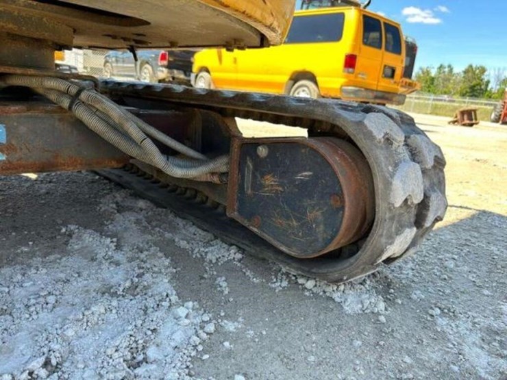 2015-deere-17g-image-27