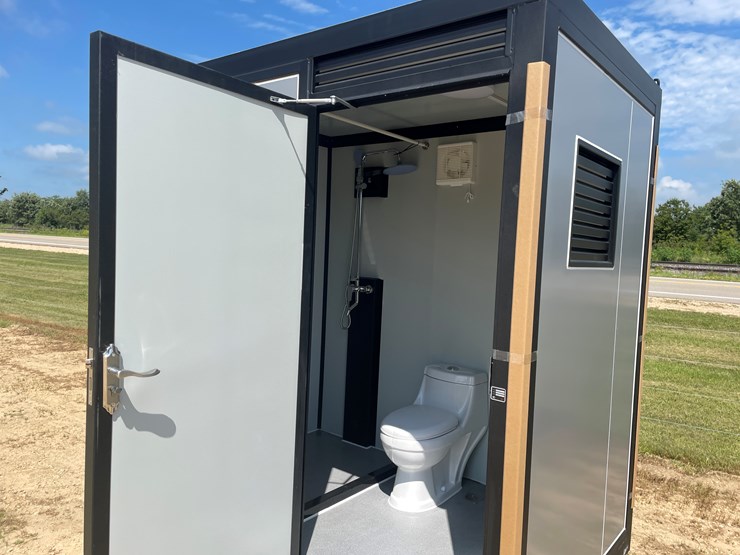 #2429-•-kj-new-portable-restroom-image-15