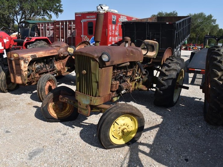 john-deere-1010-image-1