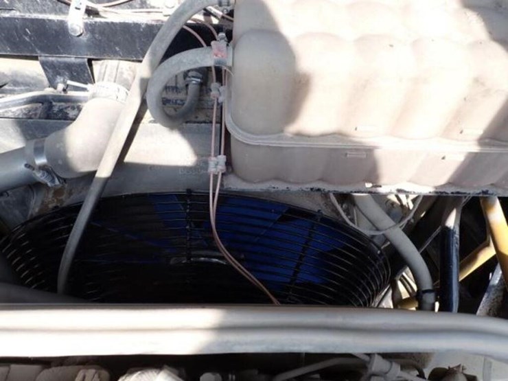 2014-caterpillar-950k-image-35