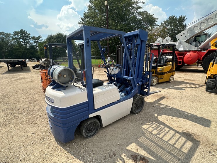#2077-•-komatsu-fg305t11,-forklift-image-5