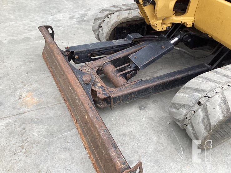 2015-caterpillar-305e2-cr-image-9