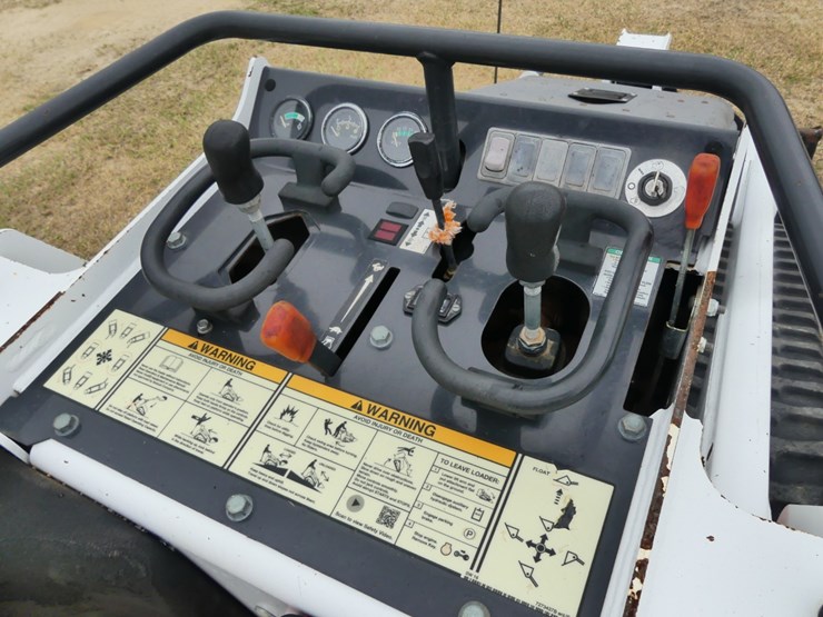2017-bobcat-mt85-image-7