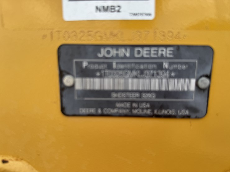 deere-325g-image-17