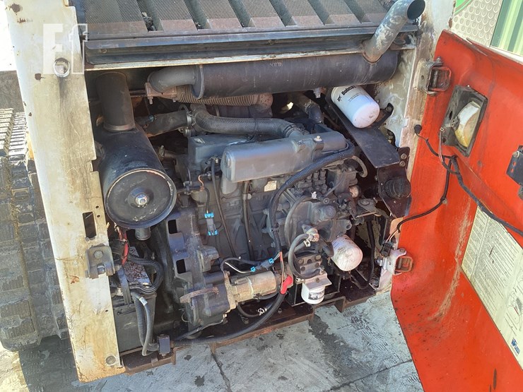 2006-bobcat-t180-image-16