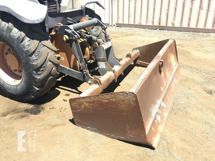 2013-case-570n-xt-image-9