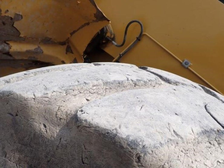 2014-caterpillar-950k-image-91