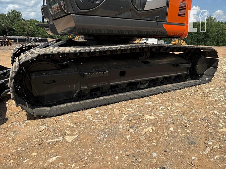 2021-hitachi-zx135us-6-image-15