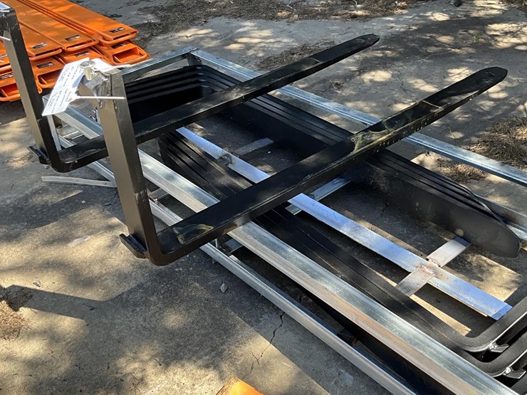 wolverine-1t-100-32-1524-60"-pallet-forks-image-1