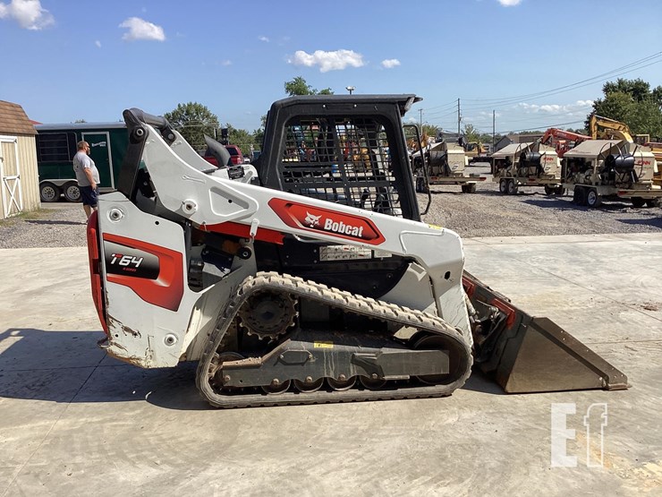 2022-bobcat-t64-image-12