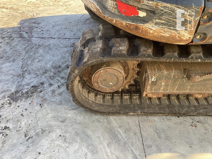 2018-bobcat-e85-image-15