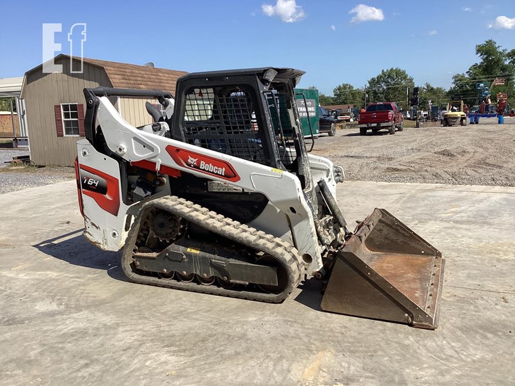2022-bobcat-t64-image-14