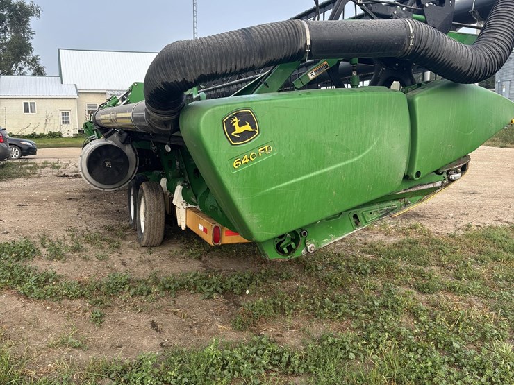 2013-john-deere-640fd-image-1