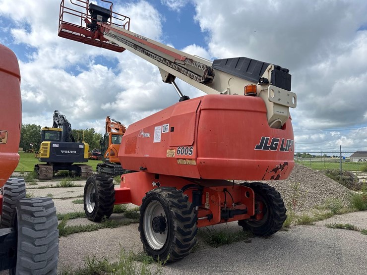 jlg-600s-image-16