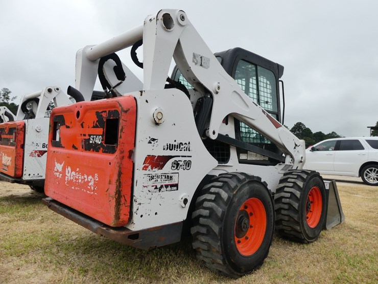 2021-bobcat-s740-image-3
