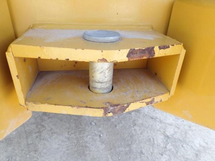 2014-caterpillar-950k-image-95