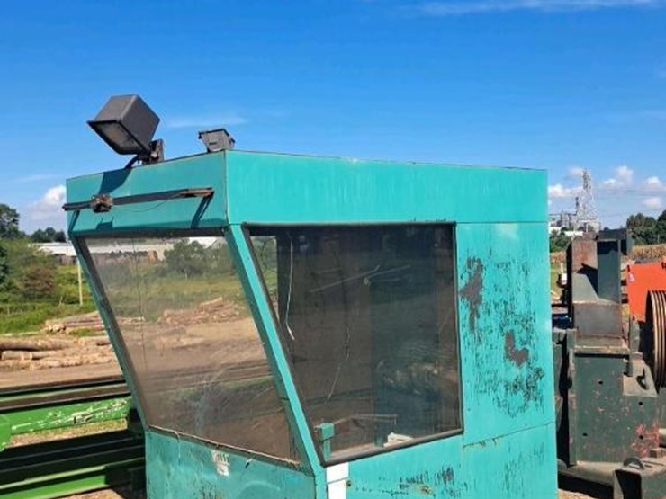 #276-•-helle-operators-cab*-image-1