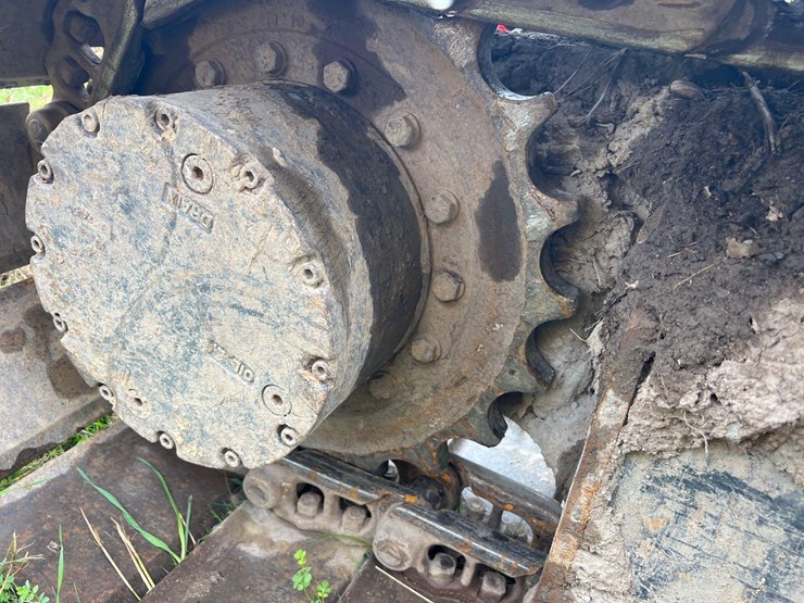 2017-komatsu-pc138-image-13