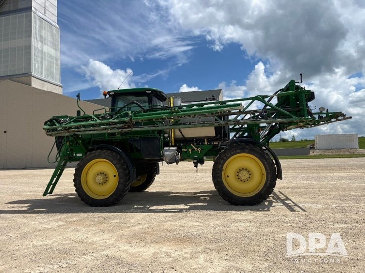 2014-john-deere-r4038-image-21