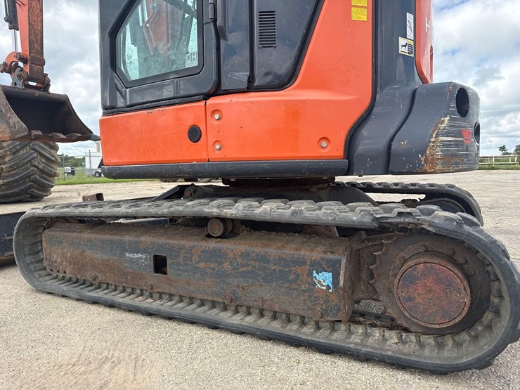 hitachi-zx35u-image-13