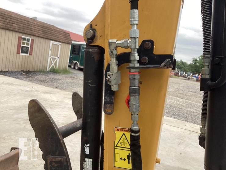 2015-caterpillar-305e2-cr-image-12