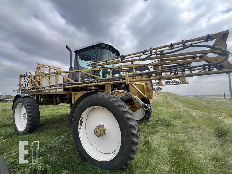 rogator-sprayer-image-4