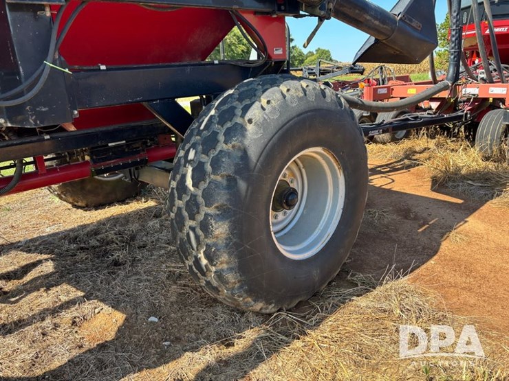 case-ih-2400-image-21