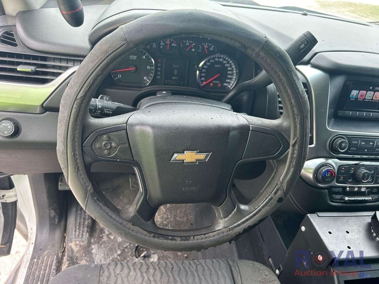 2016-chevrolet-tahoe-image-11