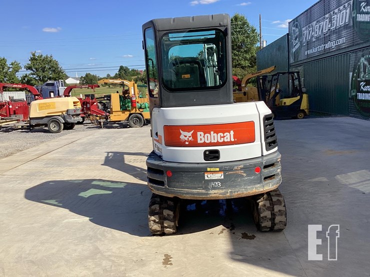 2015-bobcat-e32-image-7