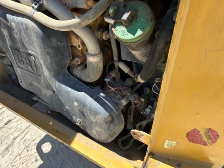 2014-caterpillar-259d2-multi-terrain-loader-cat025-image-27