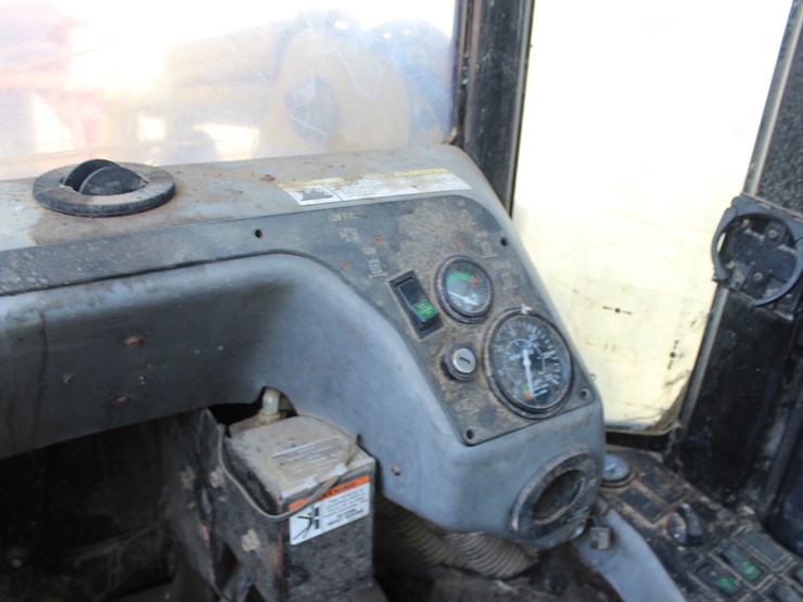 caterpillar-563-image-16