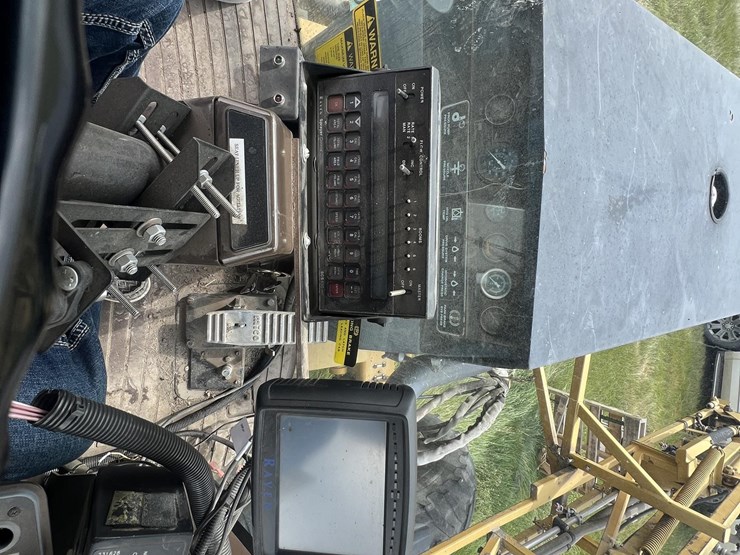 rogator-sprayer-image-19