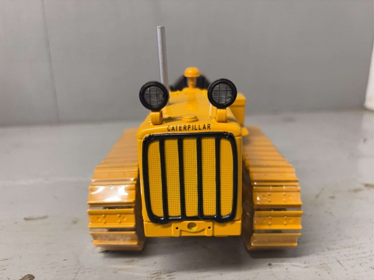 caterpillar-d9-image-23