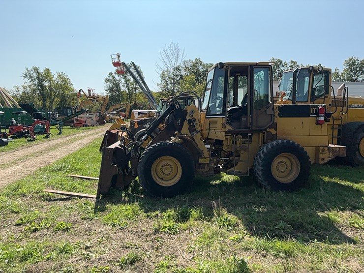 caterpillar-it18f-image-1
