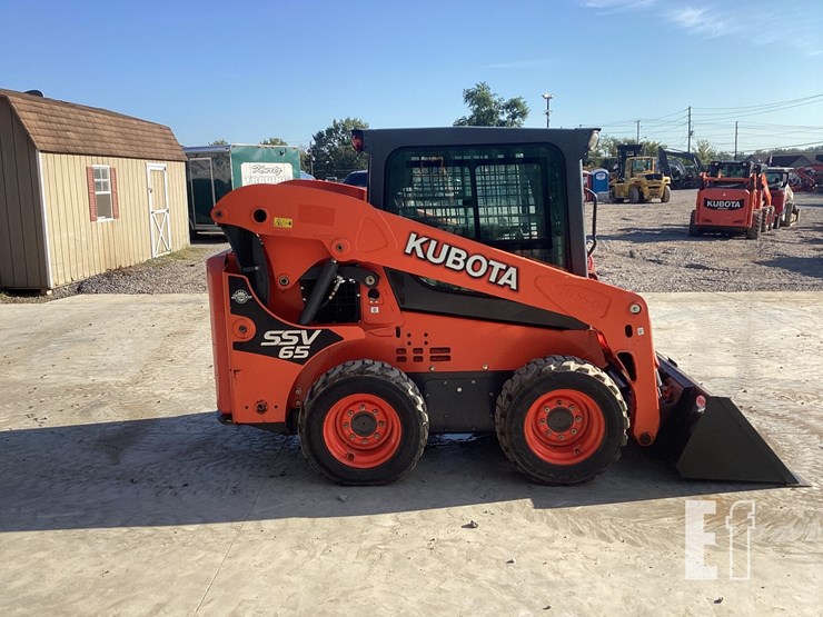 2018-kubota-ssv65-image-5