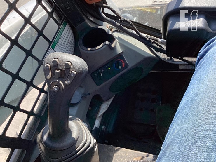 2019-bobcat-t770-image-25