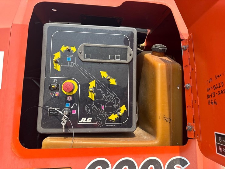 jlg-600s-image-14