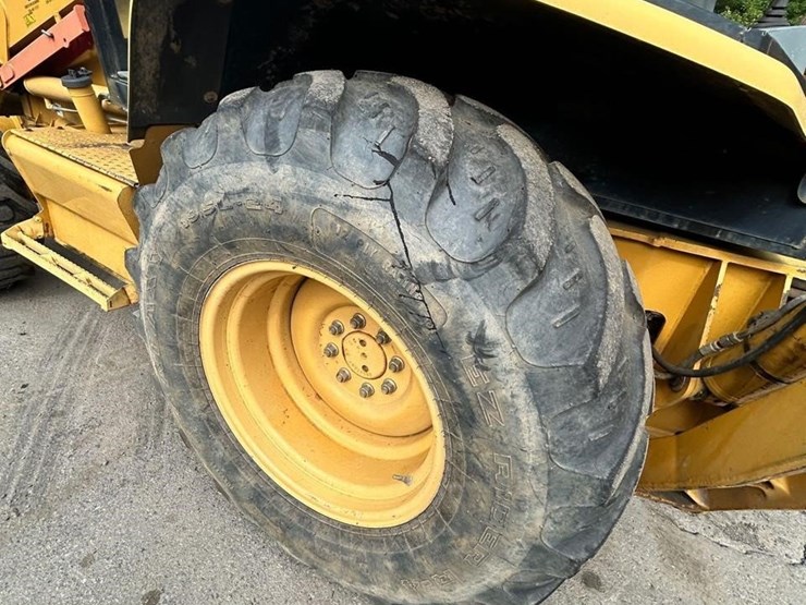 2006-caterpillar-416d-image-15