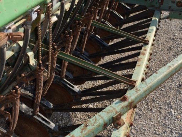 john-deere-8300-image-15