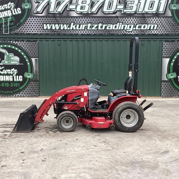 2016 MAHINDRA EMAX 22