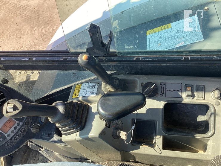 2018-bobcat-e85-image-18