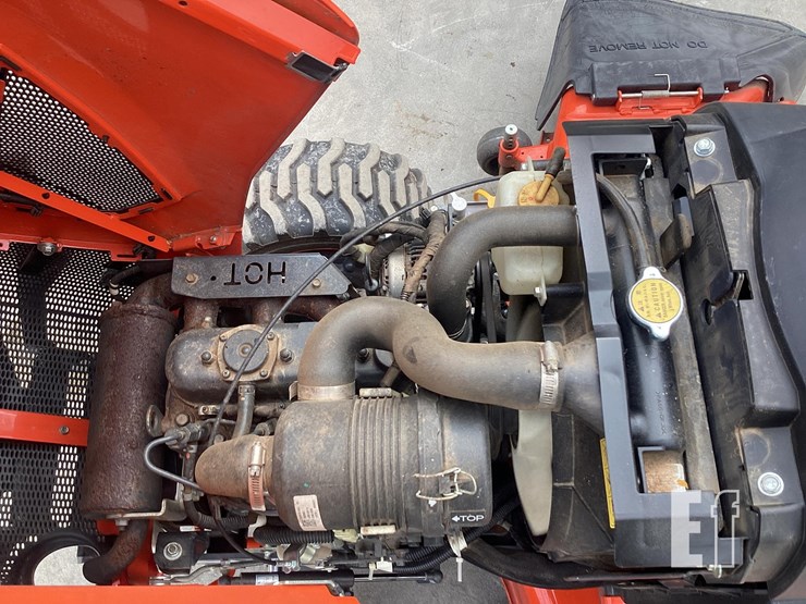 2021-kubota-bx2680-image-15