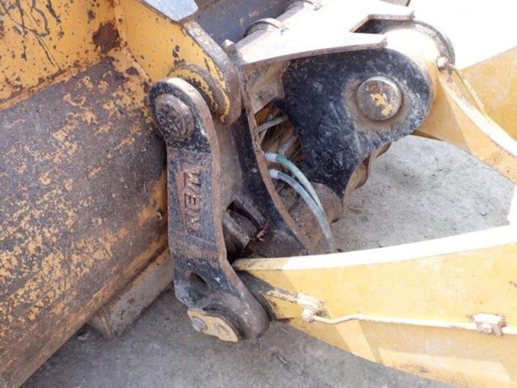 2014-caterpillar-950k-image-71