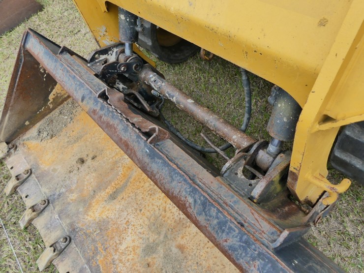 caterpillar-259d-image-11