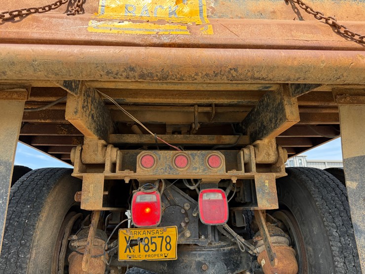 #11-•-#5197-•-2008-mack-granite-t/a-daycab-dump-truck-1m2ax04c68m003392-image-8