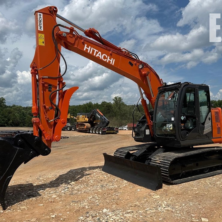 2021 HITACHI ZX135US-6
