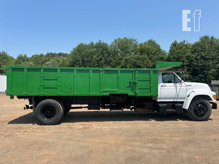 1999-ford-f800-image-2