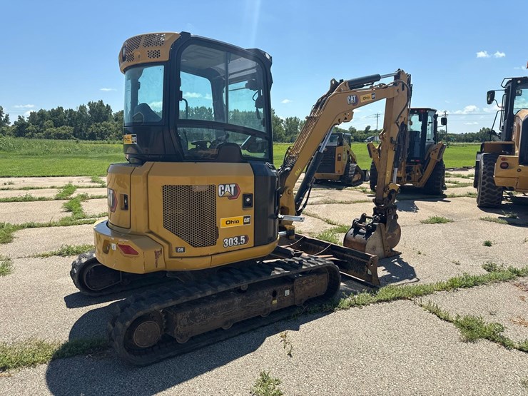 2022-caterpillar-303.5-image-5
