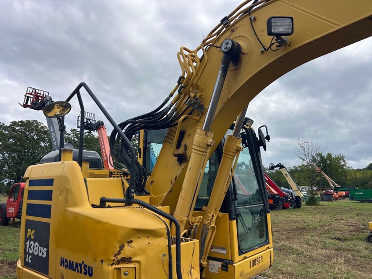 2017-komatsu-pc138-image-16