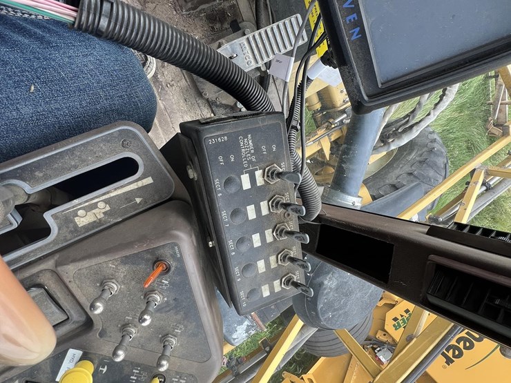 rogator-sprayer-image-21
